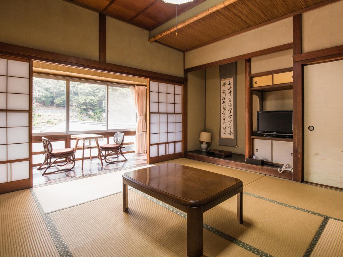Izumiya Ryokan' Tawarayama Onsen Нагато Екстериор снимка